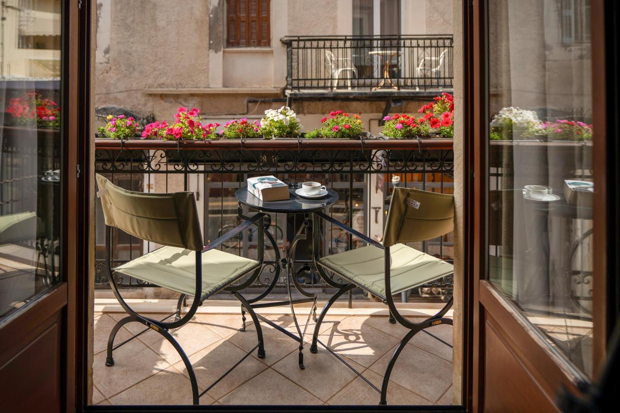 העיירה רתימנו Phaedra Suites (Adults Only) מראה חיצוני תמונה