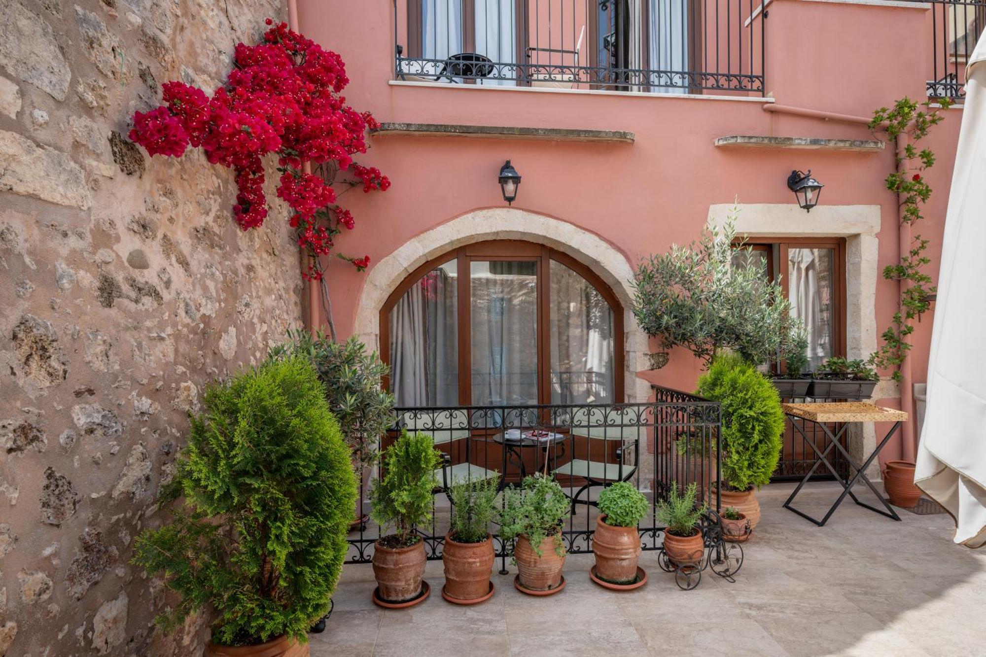 העיירה רתימנו Phaedra Suites (Adults Only) מראה חיצוני תמונה